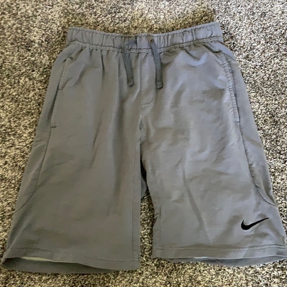 nike grey mens shorts